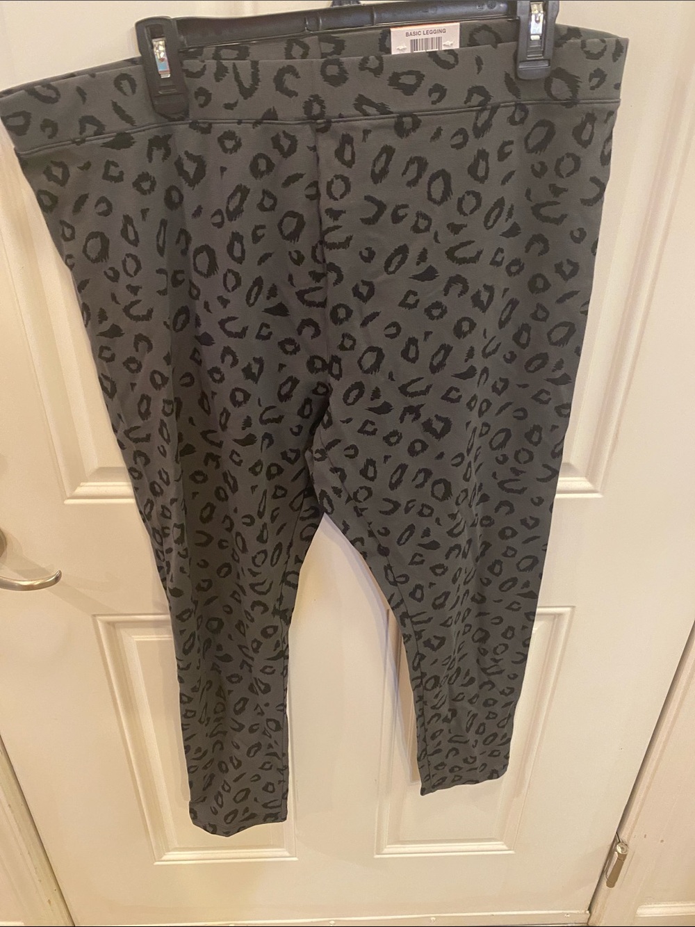 Style & Co. Black Leopard Print basic leggings